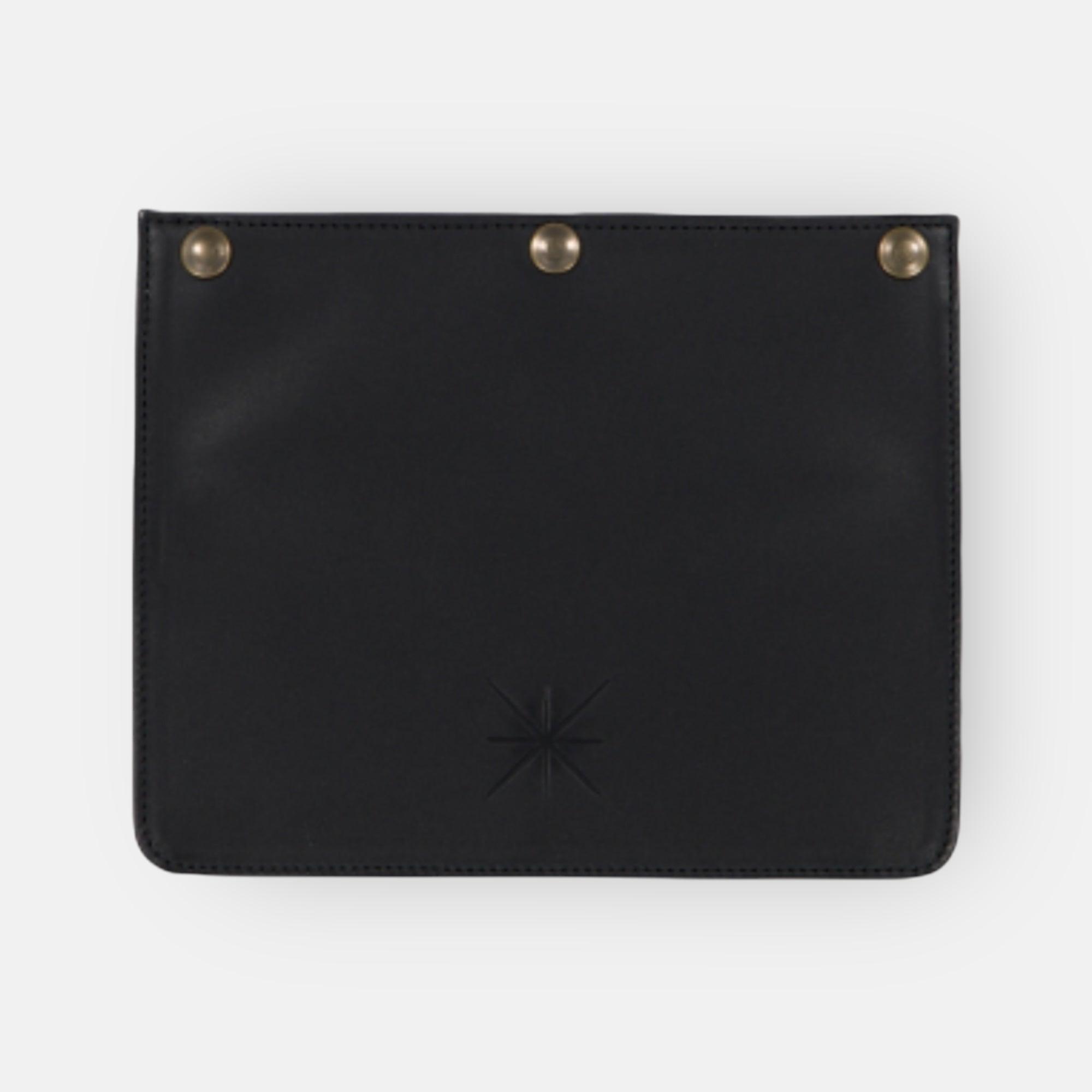 BOLSO GEMMA DE PIEL NEGRO - ACABADO PLATA