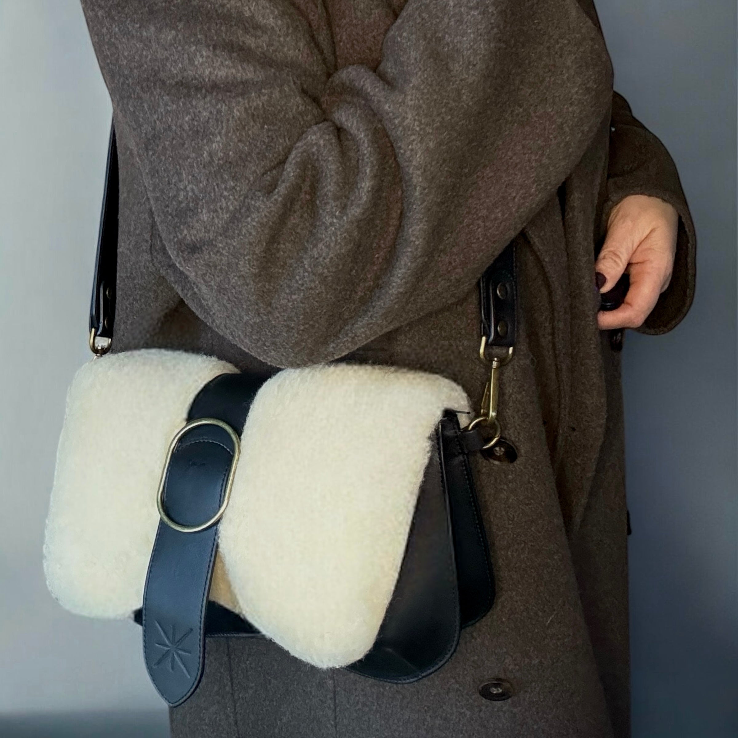 COFFRET" STAR IDEAL WINTER NOIR "THARA MOUTON /KHARA