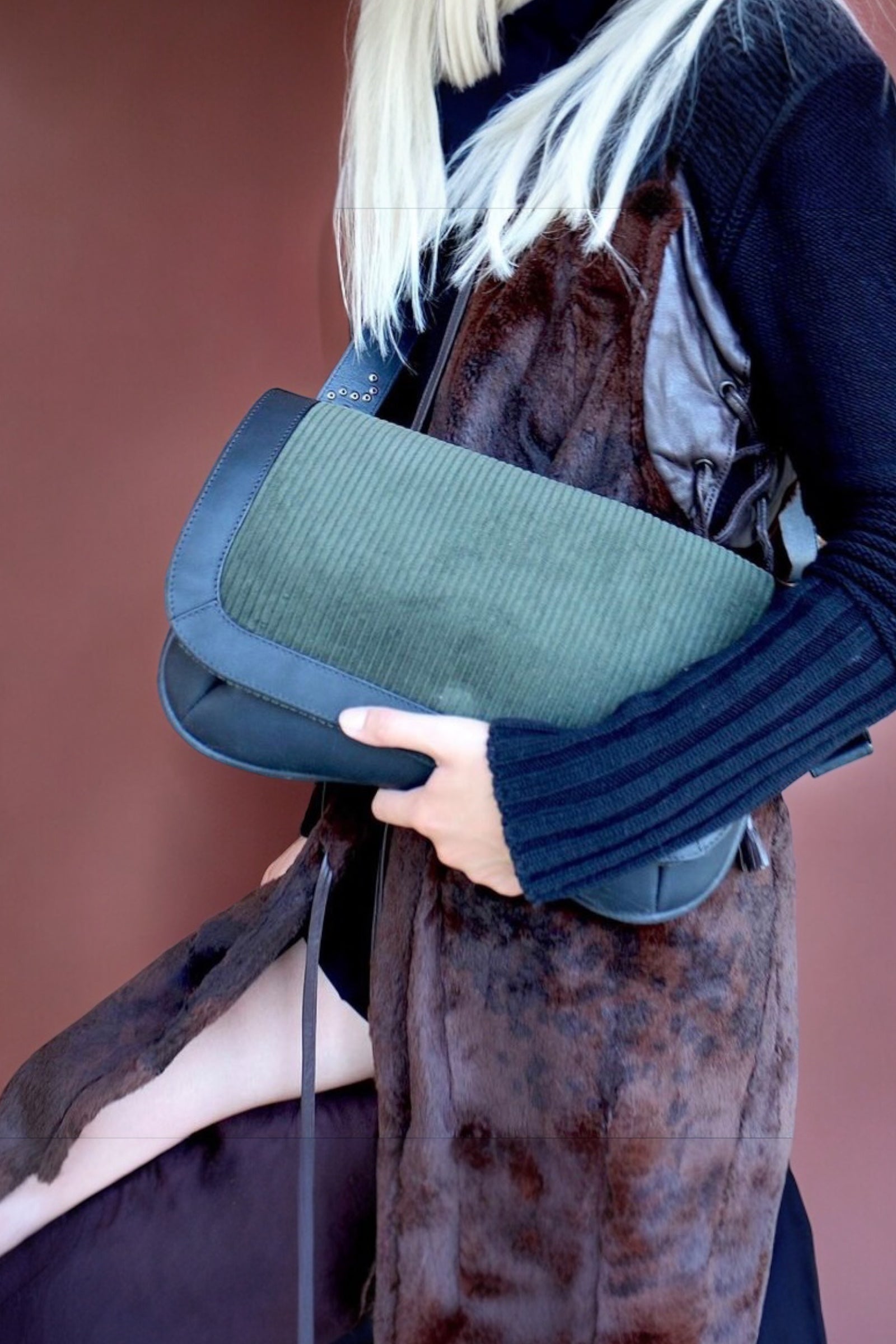 SOLAPA ESTRELLA TERCIOPELO CAQUI