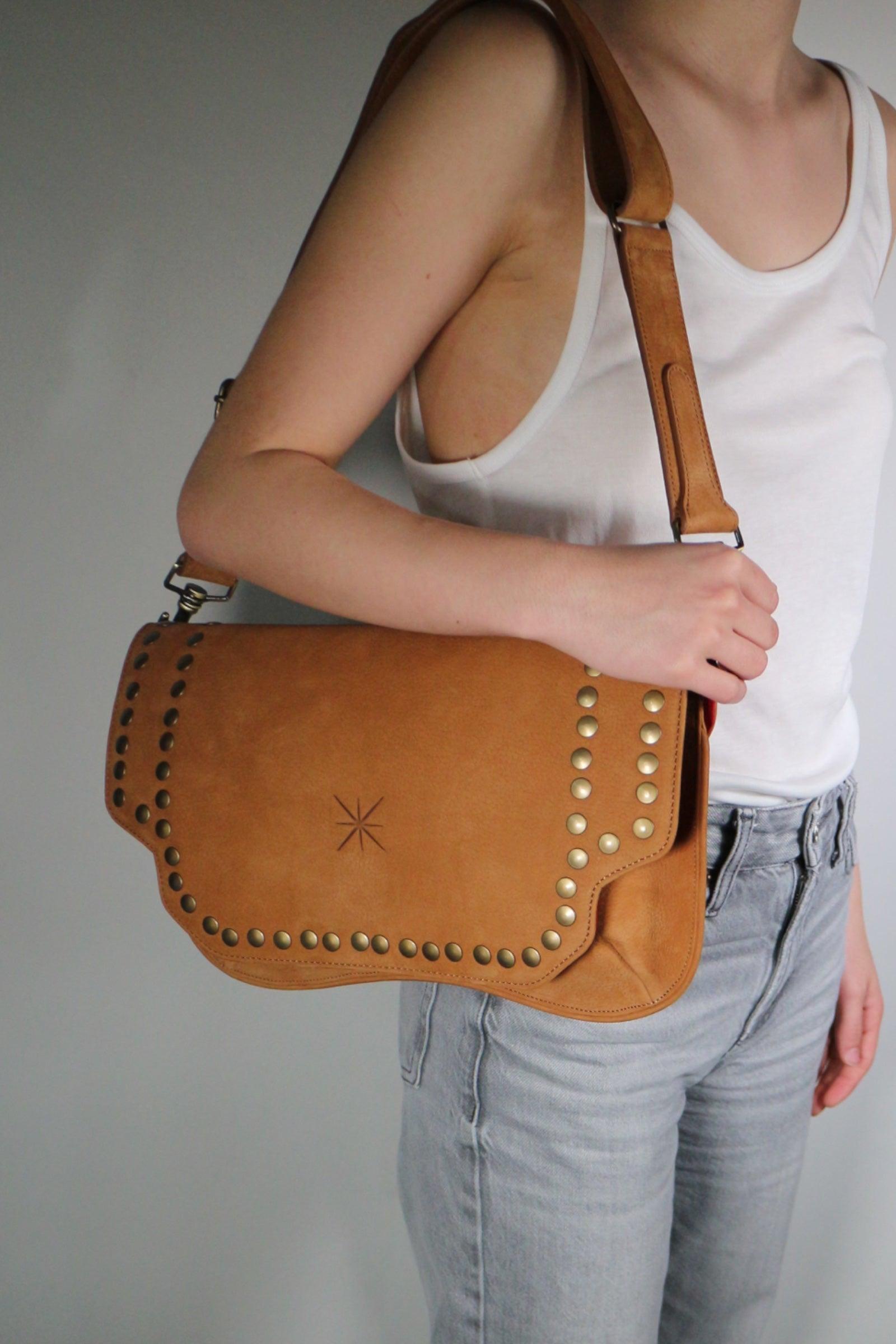 BOLSO STAR SIDIA NOBUCK CAMEL