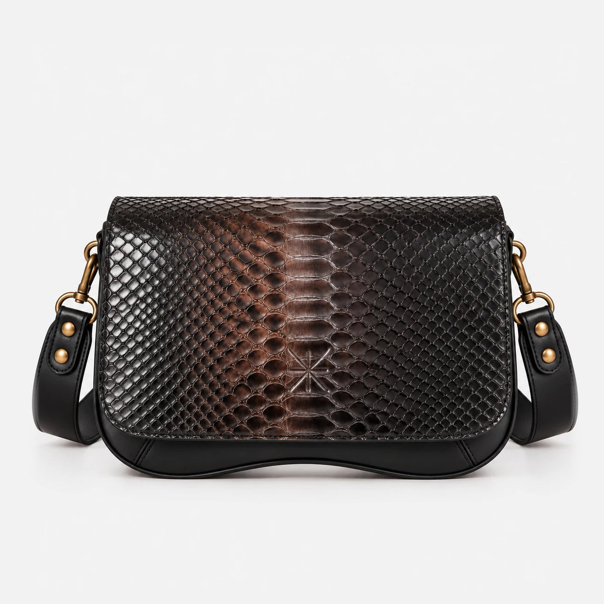 Sac Baby Double noir avec le rabat Pyth noir et ambré en cuir embossé python, vue de face